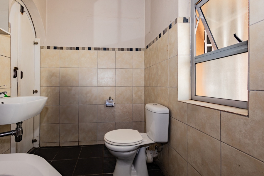 5 Bedroom Property for Sale in Parow Valley Western Cape